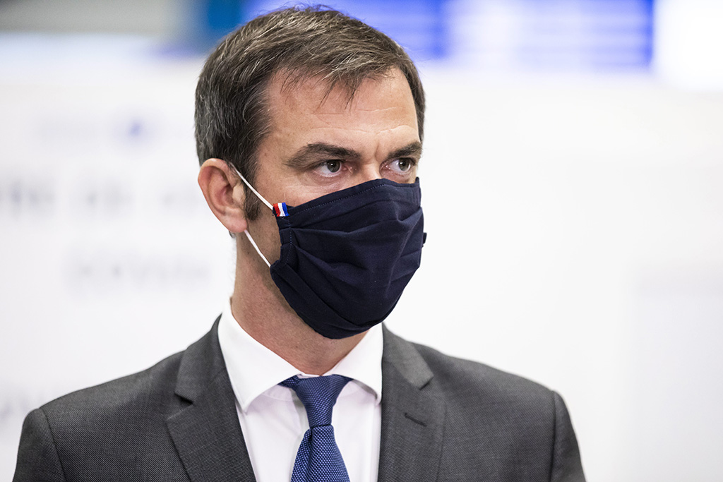Coronavirus : Les préfets pourront rendre le masque obligatoire dans les lieux publics ouverts annonce Olivier Véran