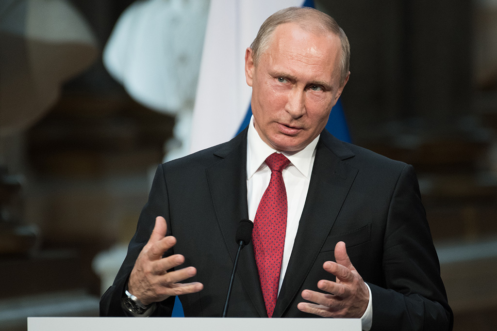 Coronavirus : Vladimir Poutine annonce que la Russie a développé le «premier» vaccin