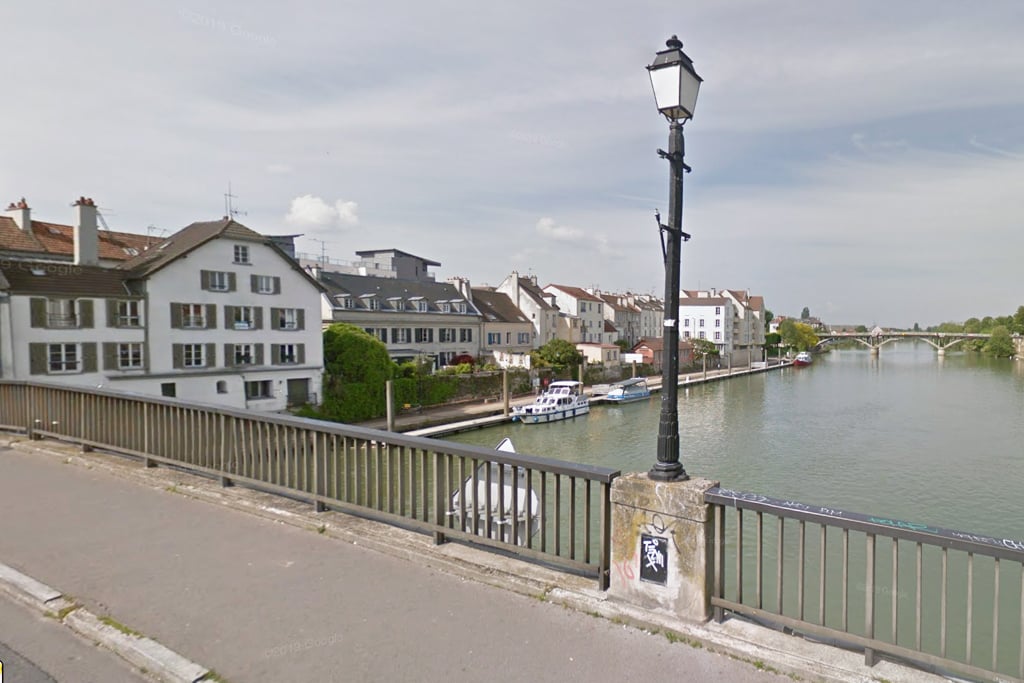 Seine-et-Marne : Des policiers empêchent le suicide d'un homme qui voulait se jeter dans la Marne