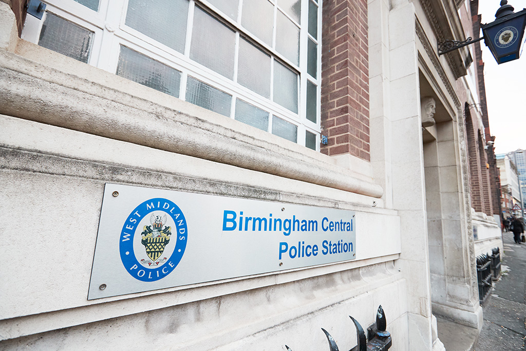Attaque au couteau à Birmingham : un suspect de 27 ans a été arrêté