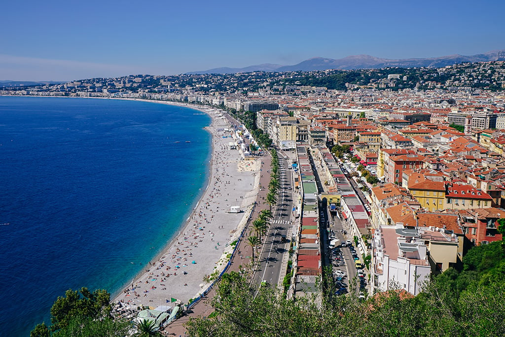 Coronavirus : Les rassemblements de plus de 10 personnes interdits «dans les parcs, jardins et plages» à Nice