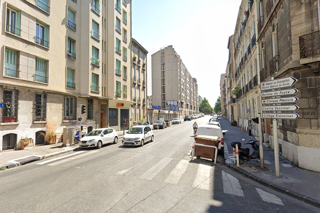 Marseille : Un homme poignardé à la gorge en pleine rue, son pronostic vital engagé
