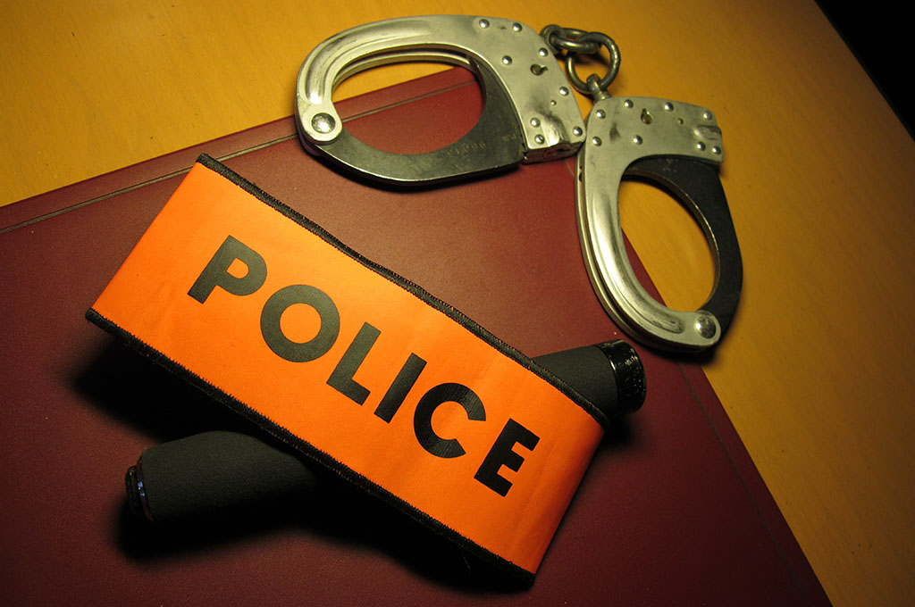 Saint-Étienne : Un faux policier contrôle une voiture... il s'agissait d'un équipage de policiers en civil
