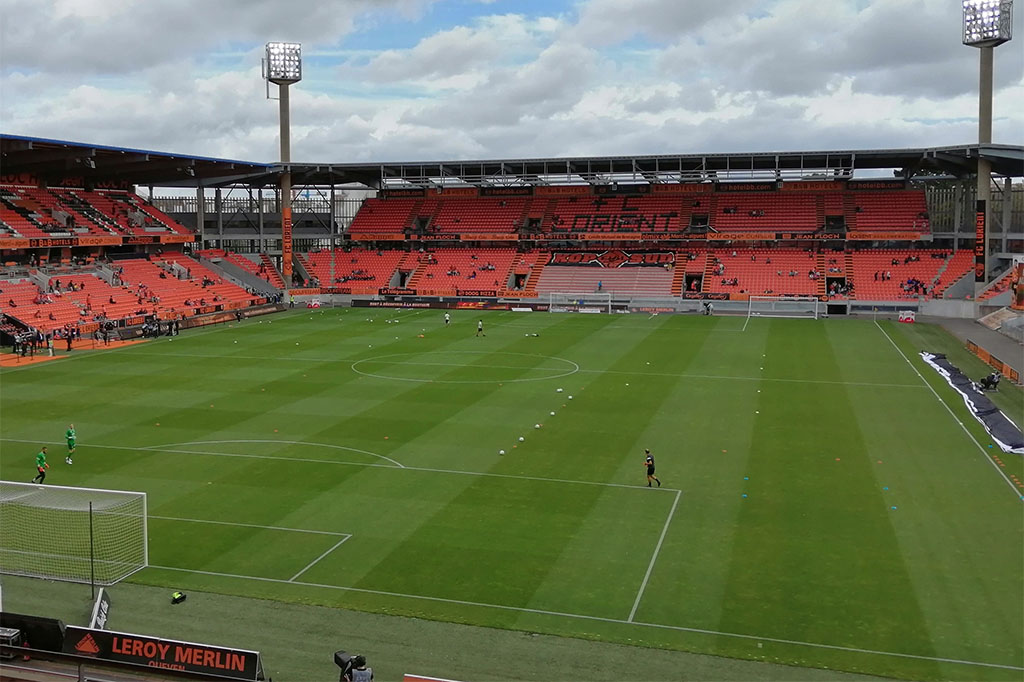 FC Lorient : Un jardinier meurt écrasé par une rampe de luminothérapie sur la pelouse du stade