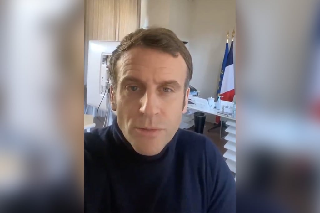 Covid-19 : Emmanuel Macron s'exprime dans une vidéo, dit aller «bien» et invite les Français à faire attention