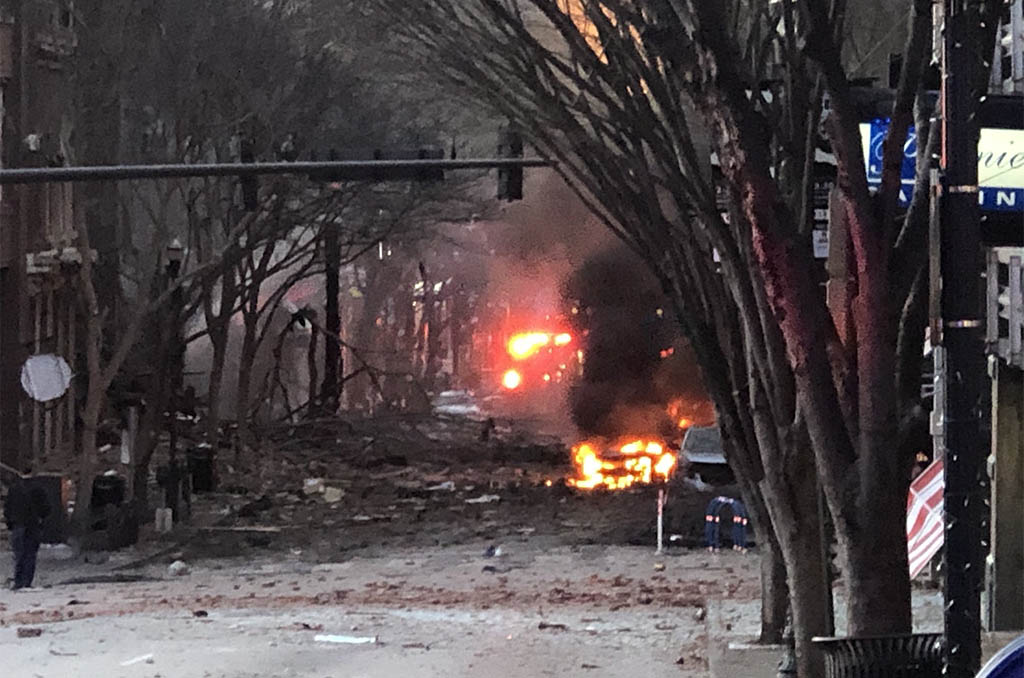 États-Unis : Violente explosion d'un véhicule à Nashville, un acte qui serait «intentionnel» estime la police