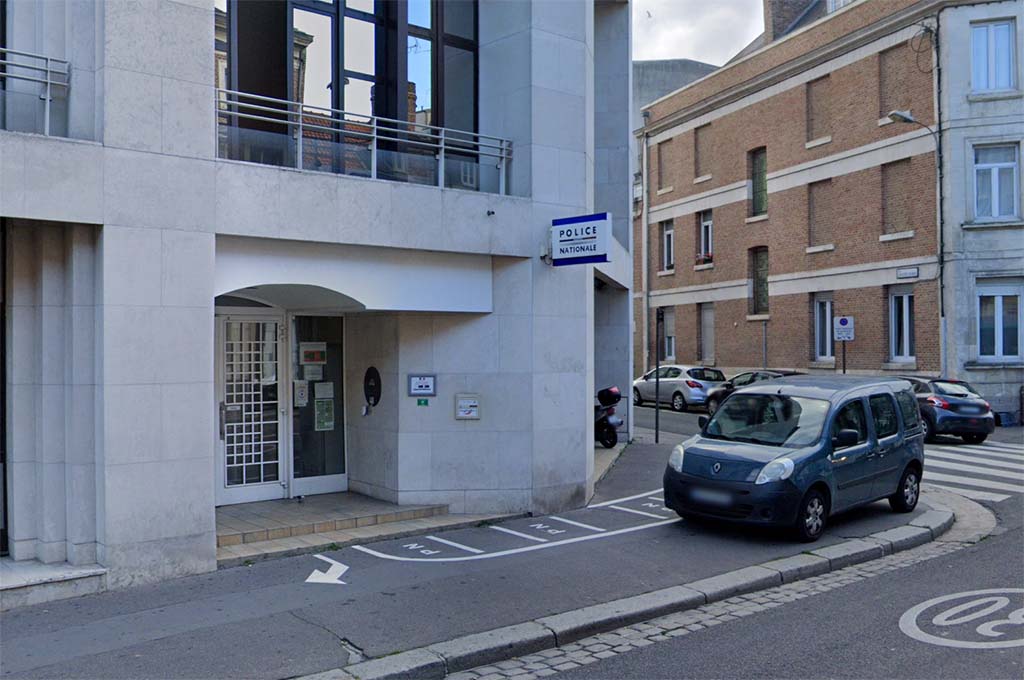 Amiens : Il s'introduit dans le commissariat et exhibe un couteau, les policiers le maîtrisent