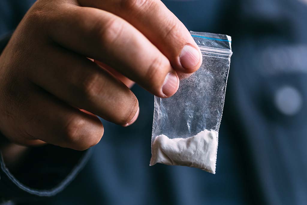 Anglet : Cocaïne et cannabis, une femme de 60 ans mise en examen pour trafic de drogue