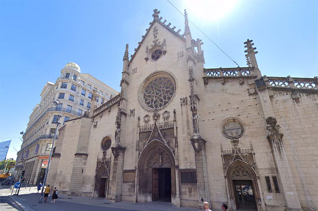 Lyon : Il entre dans une église et menace de mort les paroissiens en faisant mine de leur tirer dessus