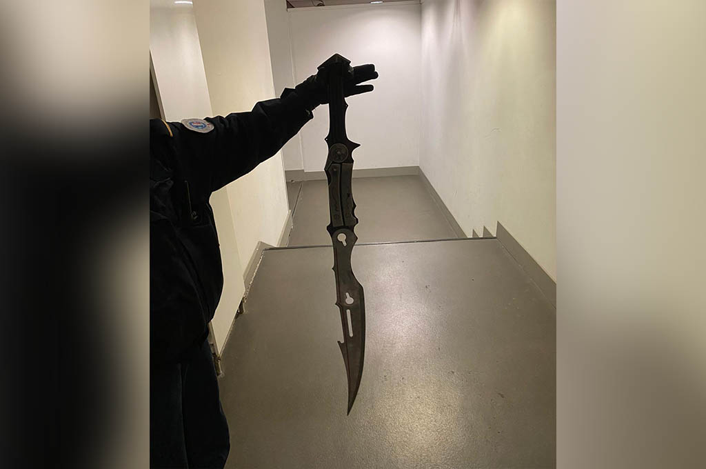 Nantes : Armé d'un sabre, il attaque les policiers venus le maîtriser