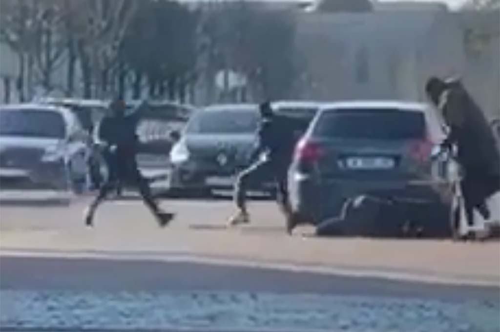 Mantes-la-Jolie : Un homme se fait rouler dessus par une voiture à plusieurs reprises