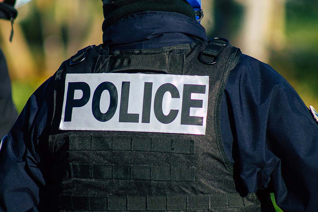 Achères : Les policiers tirent sur un chauffard qui leur fonce dessus lors d'une course-poursuite