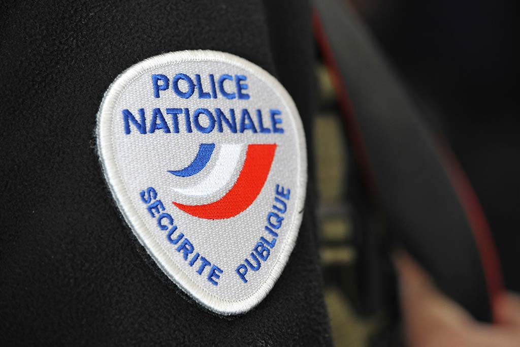 Policière grièvement blessée près de Montargis : le conducteur du scooter mis en examen et écroué