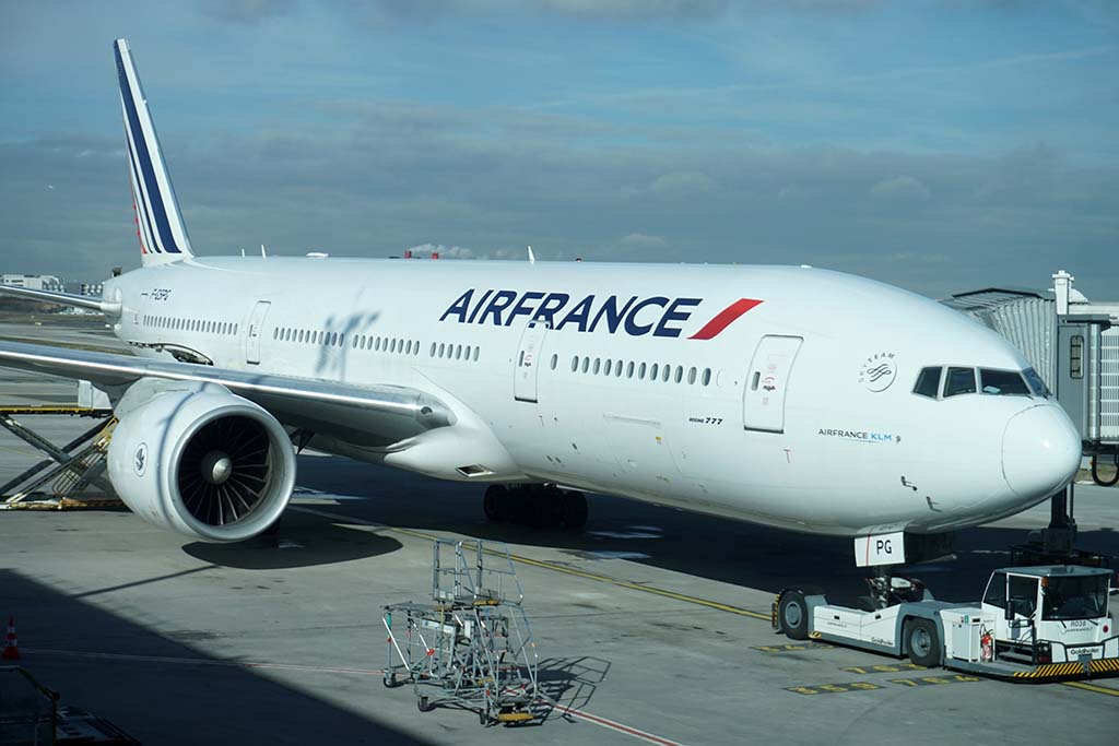Alerte à la bombe dans un avion d'Air France à Roissy : aucun engin explosif découvert