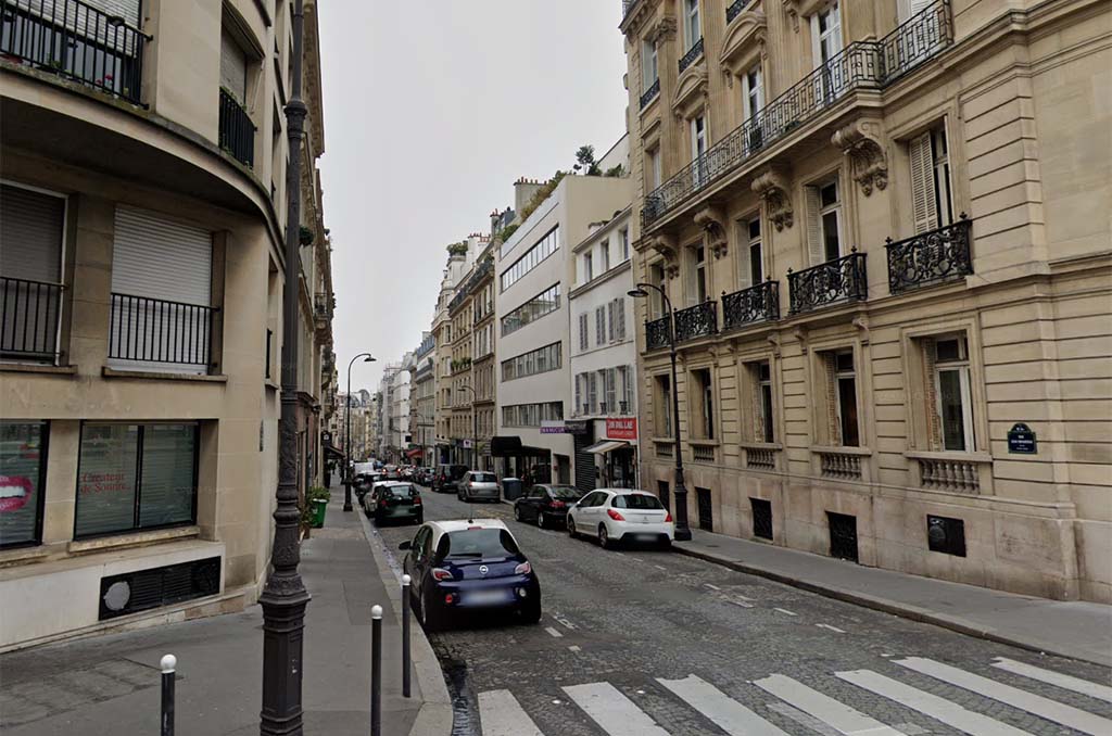 Paris : Durant la nuit festive, il marche sur une verrière qui se brise et fait une chute de 6 étages