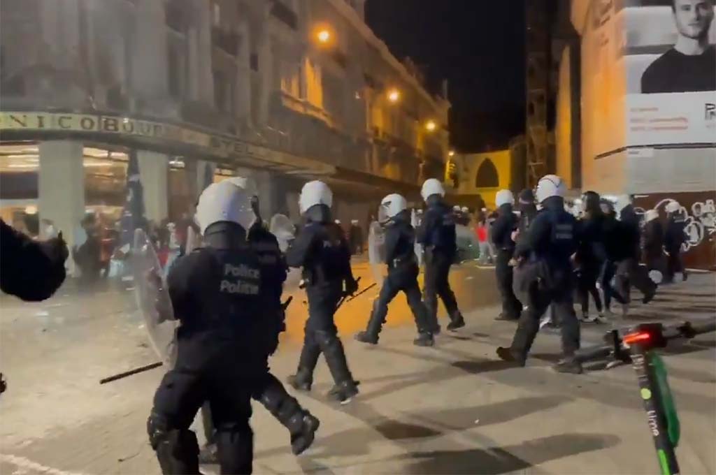 Tensions dans le centre de Bruxelles après l'élimination de la Belgique face à l'Italie en quarts de l'Euro