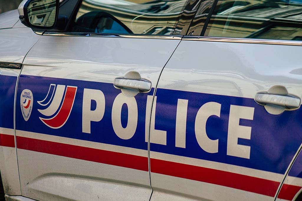Saint-Gaudens : Le chauffard percute la voiture de police qui termine dans un fossé, trois agents blessés