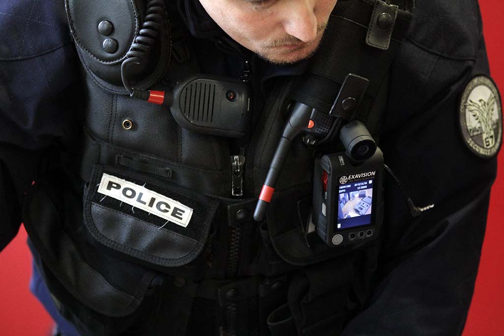 Nouvelles caméras-piétons dans la police et la gendarmerie : qu'est-ce que ça va réellement changer ?