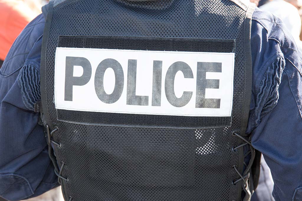 Roubaix : Un policier renversé par une automobiliste lors d'une intervention