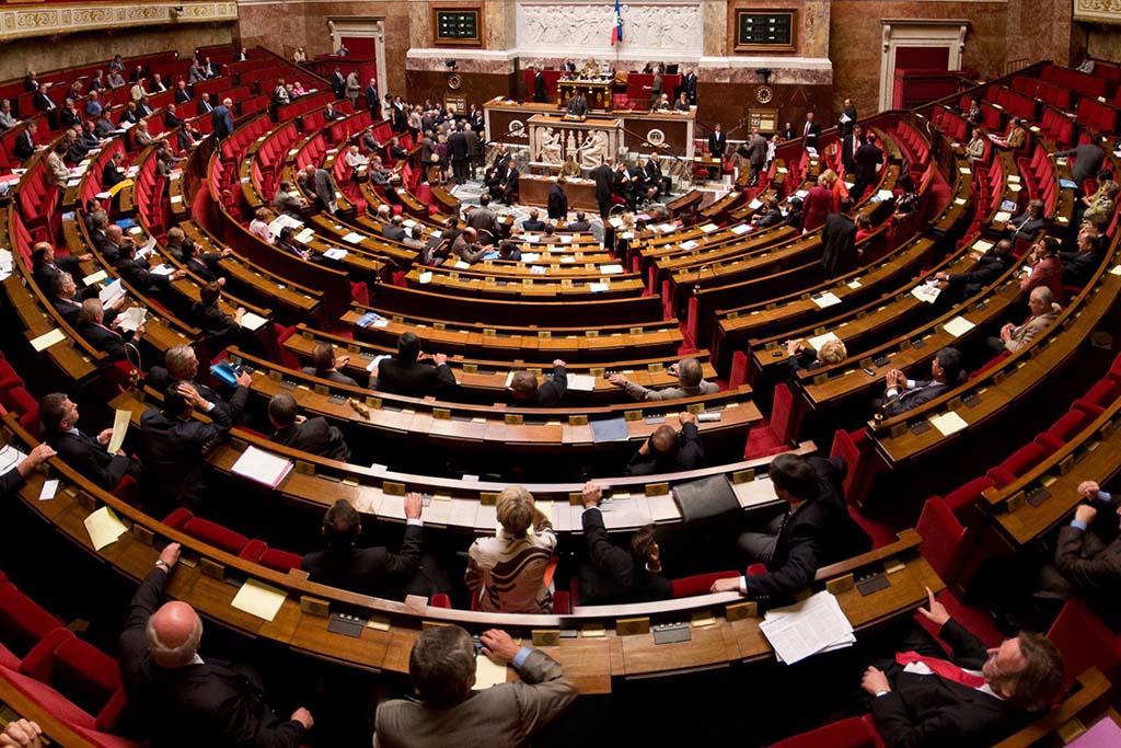 L'Assemblée nationale vote un durcissement des peines pour les agresseurs de forces de l'ordre