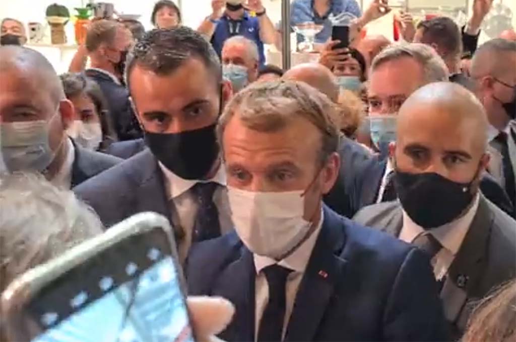 Lyon : Emmanuel Macron visé par un jet d'œuf, un homme interpellé