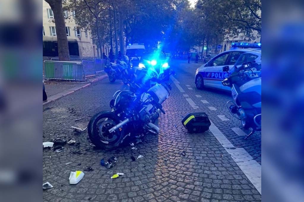 Paris : Un motard de la police grièvement blessé dans un accident de la circulation