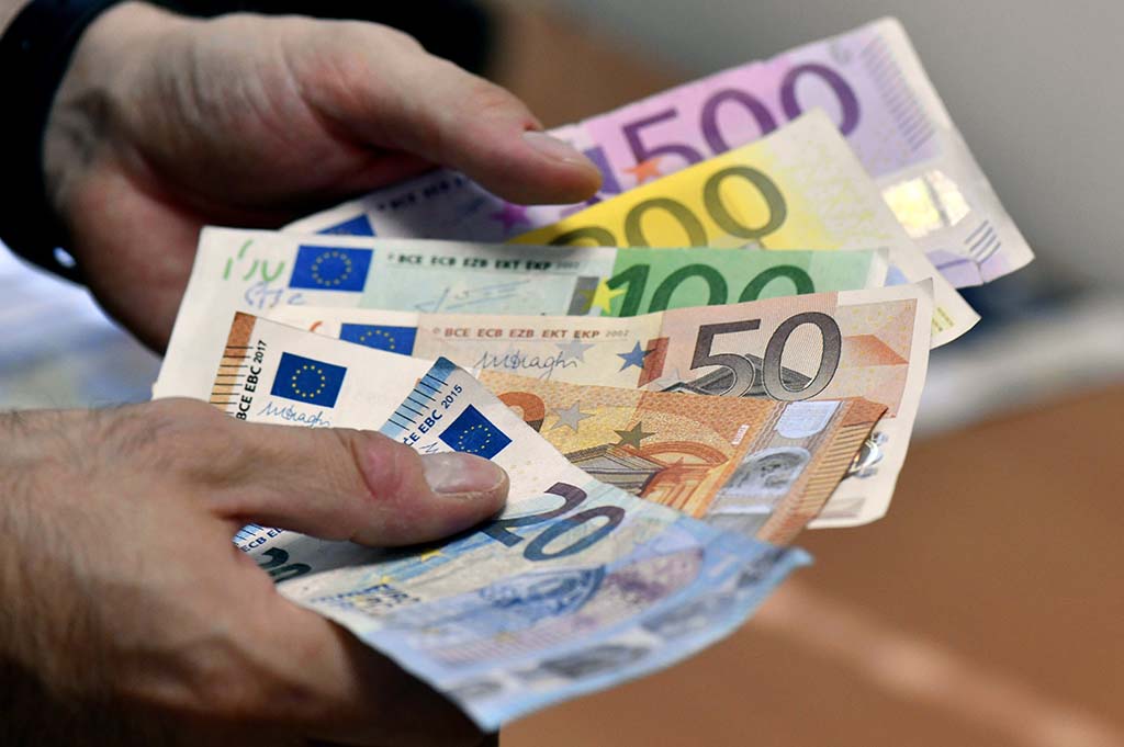 Paris : 130 000 euros en fausse monnaie saisis après un simple contrôle de police
