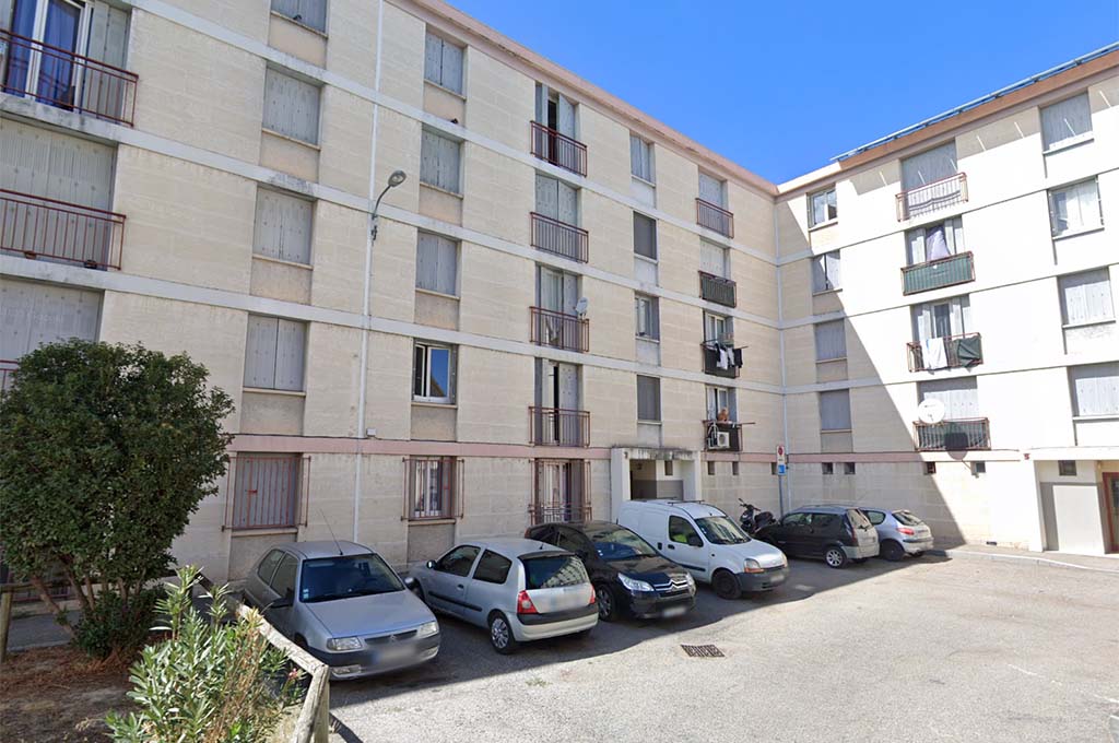 Avignon : Un homme de 57 ans égorgé à l'entrée de son appartement
