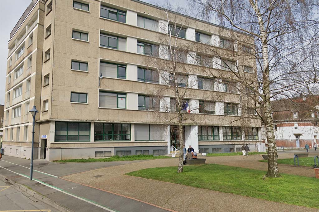 Arras : Une élève de 16 ans se suicide en se jetant du 7e étage de son lycée