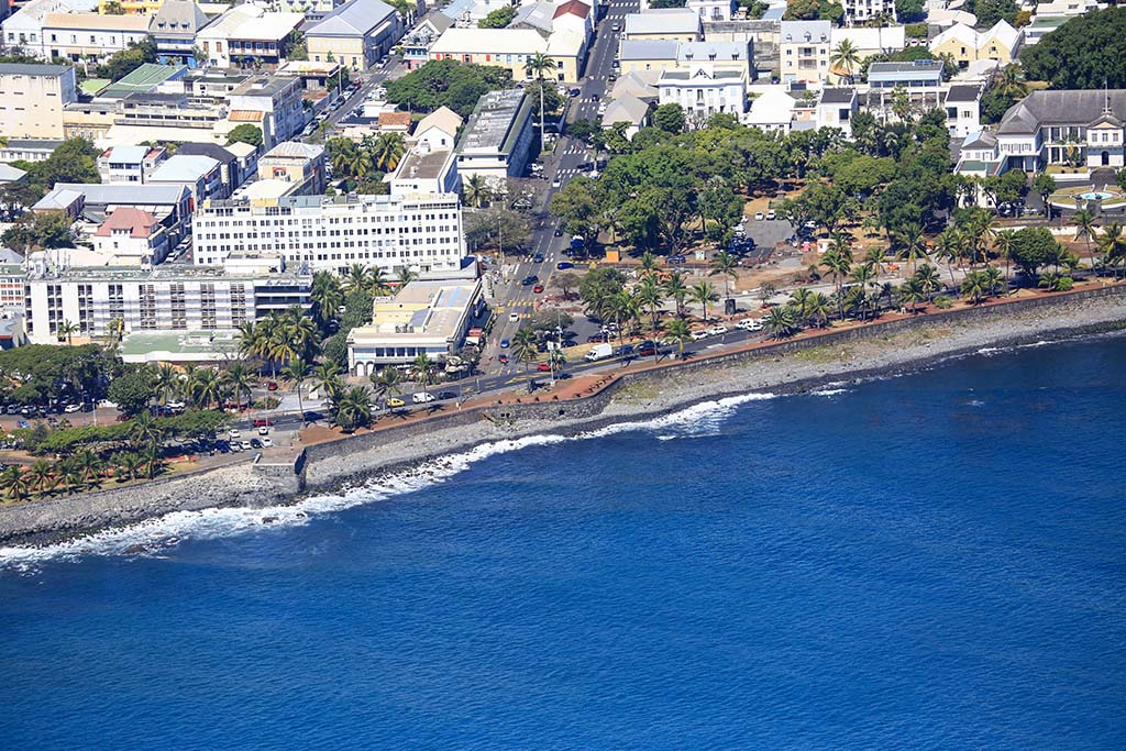 Covid-19 : Un couvre-feu décrété à La Réunion à partir de samedi, pour trois semaines