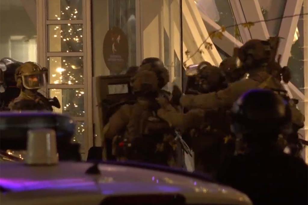 Vélizy : Importante opération de police au centre commercial après un appel malveillant