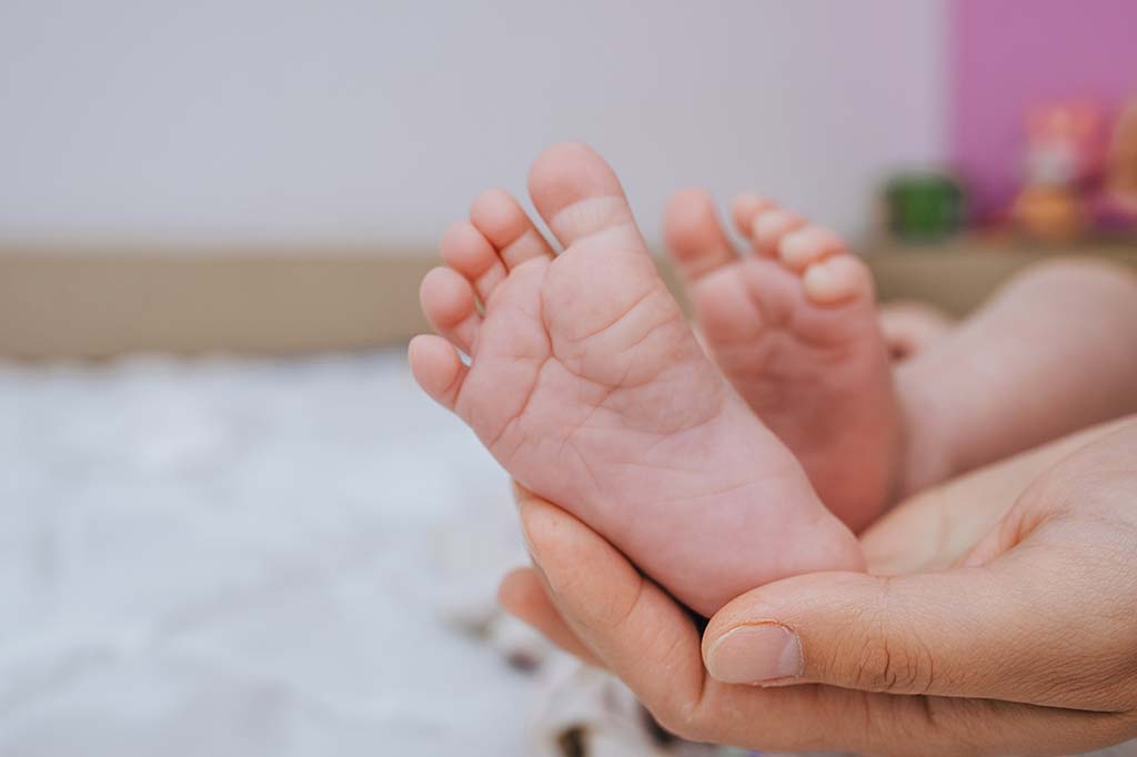 «Bébé secoué» : Une femme jugée pour la mort de son enfant de 4 mois