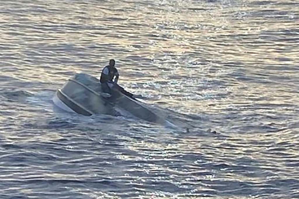39 personnes portées disparues après le chavirage d'un bateau au large de la Floride