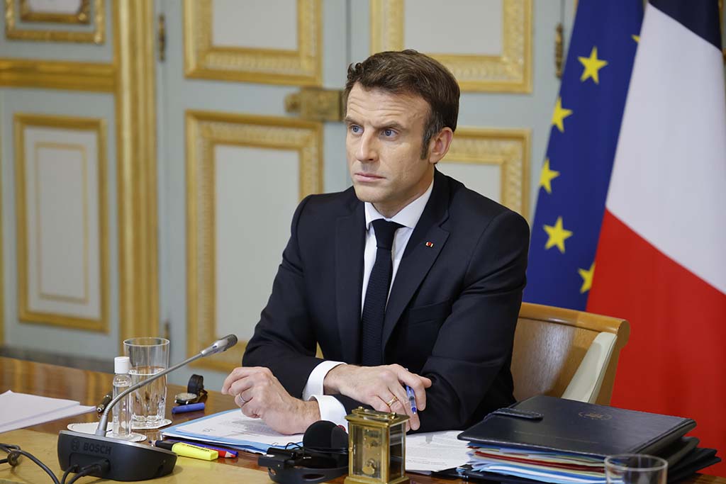 Violences urbaines : Emmanuel Macron appelle les parents «à la responsabilité»