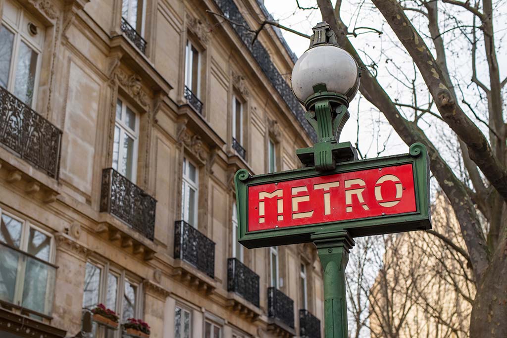 Paris : Un «frotteur» agresse une femme dans le métro... qui est une policière en civil