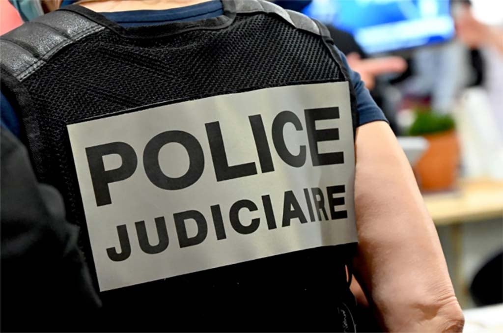 Garde à vue prolongée pour Arnaud B., le policier soupçonné d'avoir tué sa compagne à Paris
