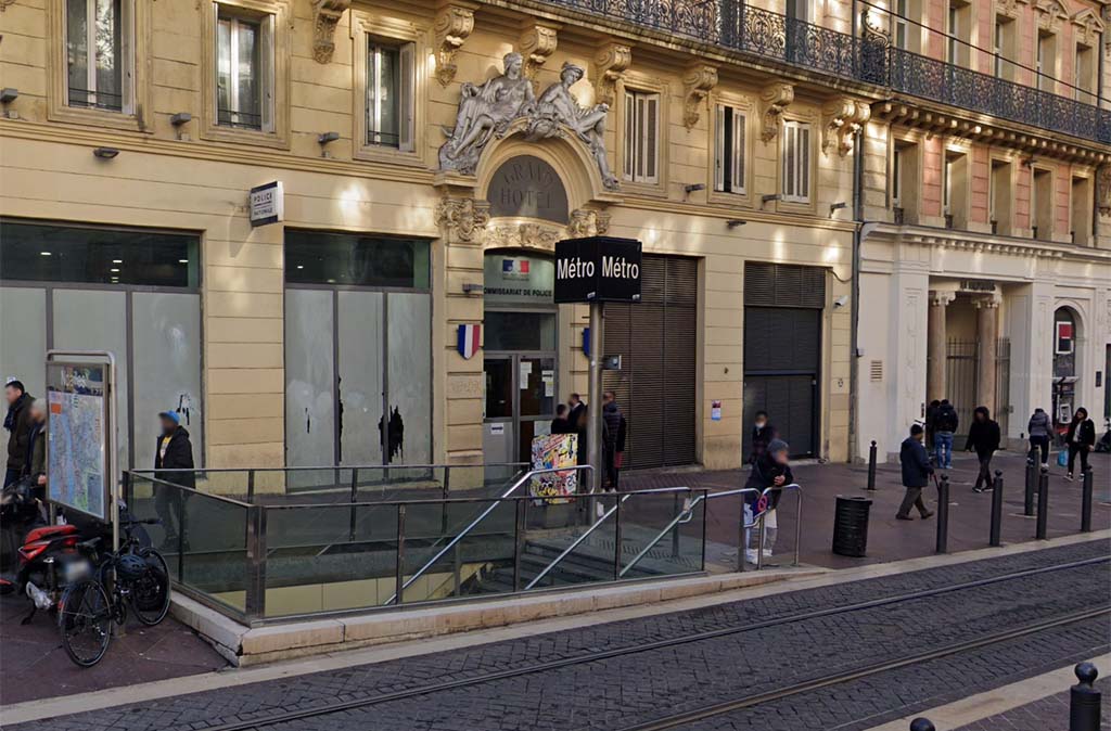 Marseille : Un homme attaqué à coups de machette devant le commissariat de Noailles