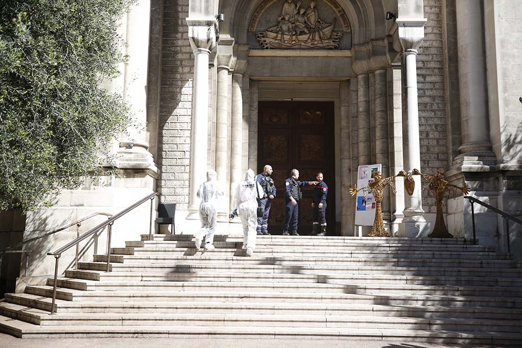 Agression au couteau dans une église à Nice : deux blessés dont le prêtre, un homme interpellé