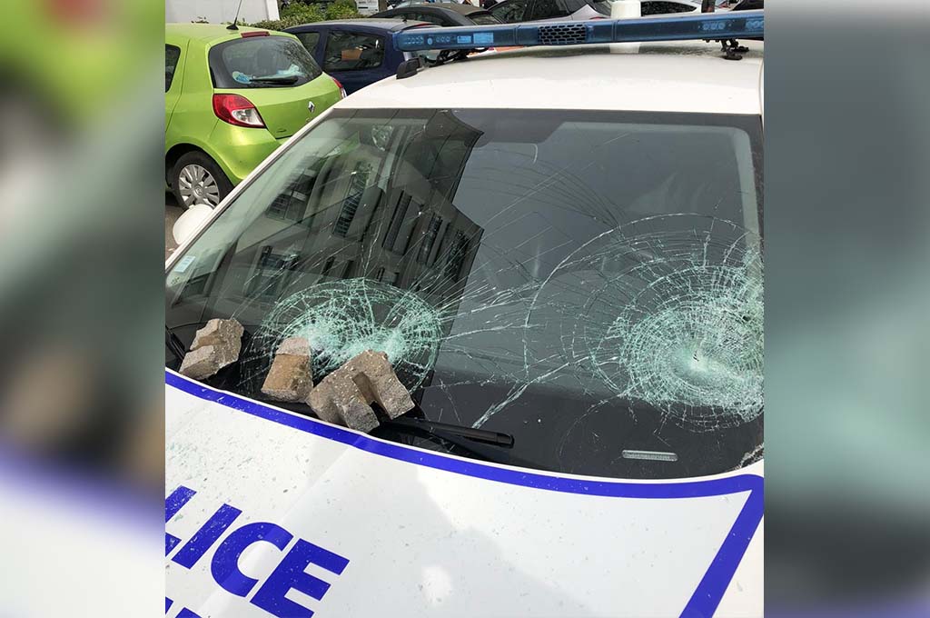 Strasbourg : Les policiers encerclés, frappés et caillassés lors de l'interpellation d'un dealer