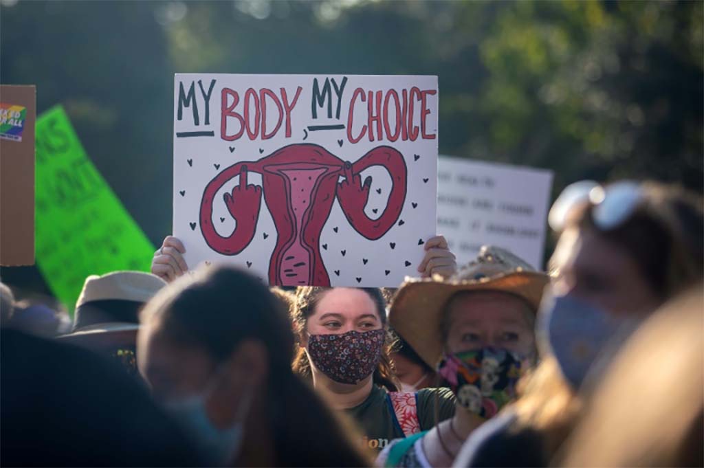Inculpée de meurtre pour avoir avorté, une Texane ne sera finalement pas poursuivie