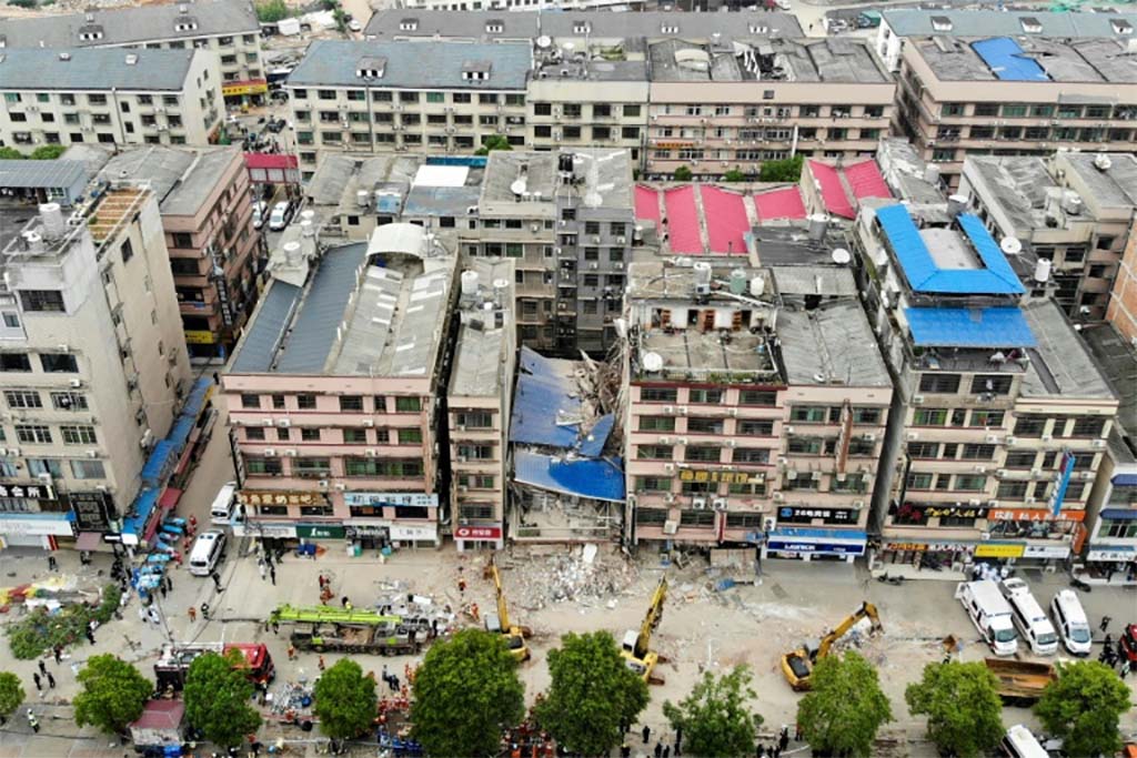 Chine : 53 morts dans l'effondrement d'un immeuble à Changsha