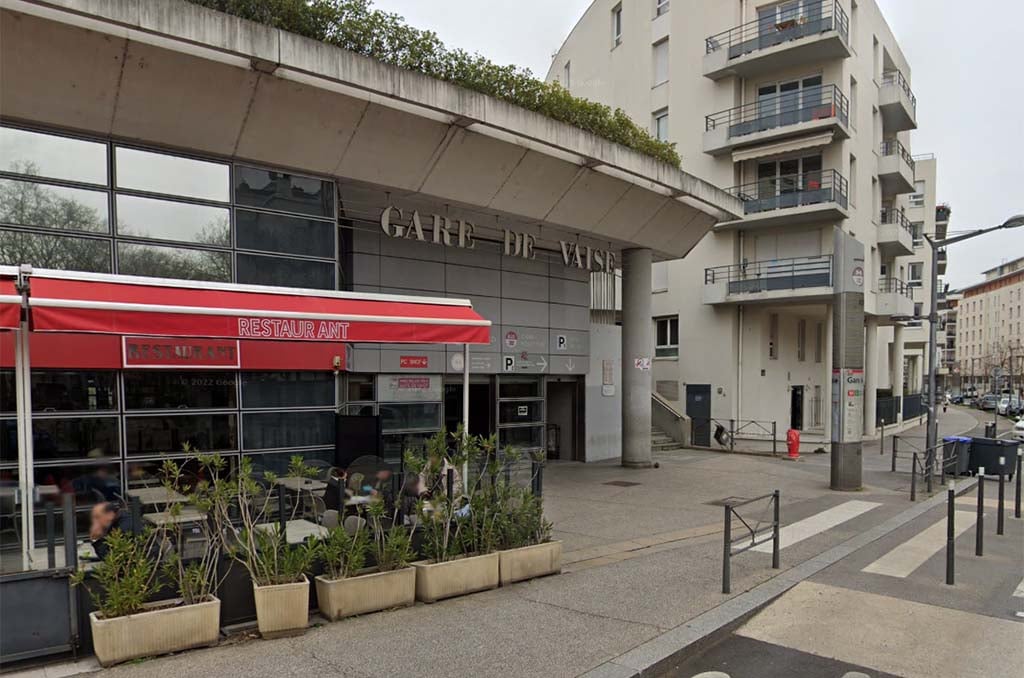 Lyon : Un homme poignardé à la gorge devant la gare de Vaise, un suspect interpellé