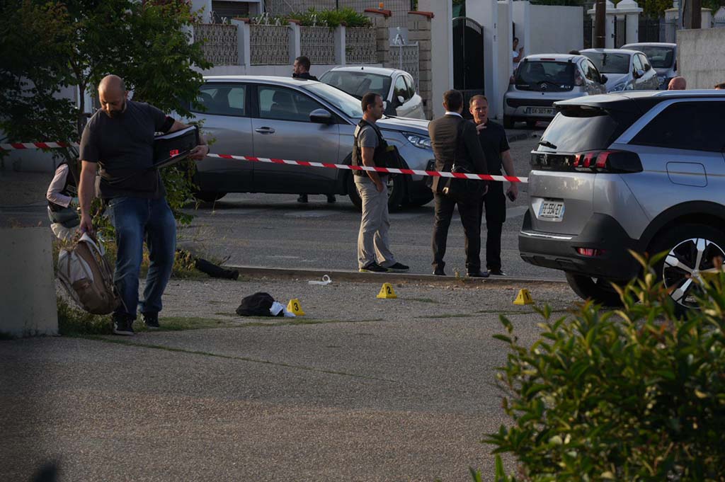 Marseille : Un père de famille poignardé à la gorge devant un collège catholique, l'agresseur interpellé