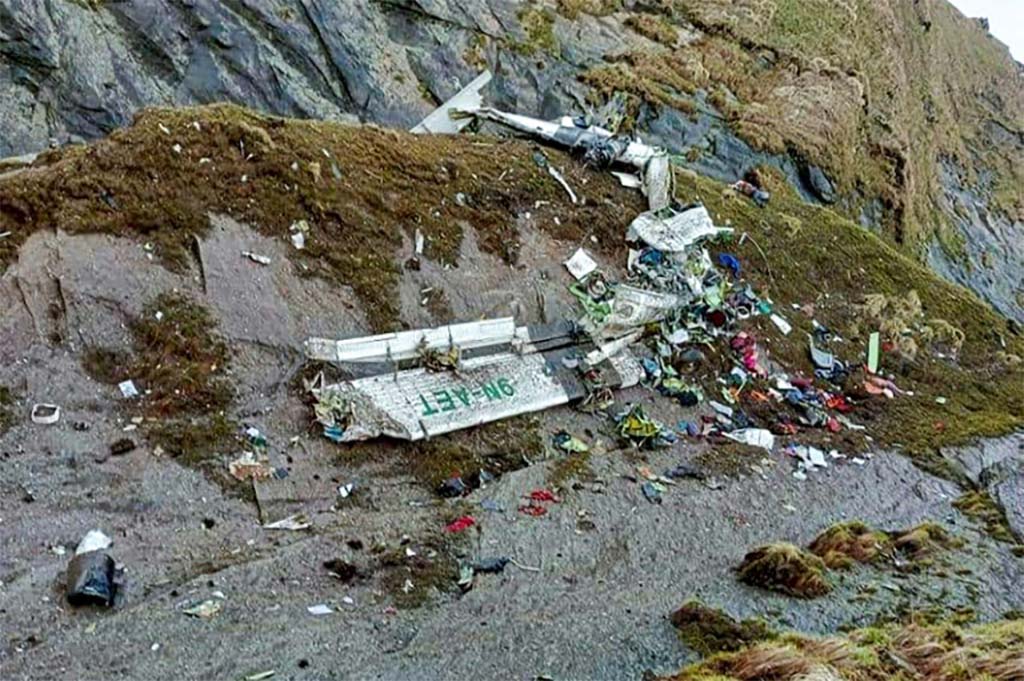 Népal : 21 corps retrouvés après le crash d'un avion dans une zone montagneuse