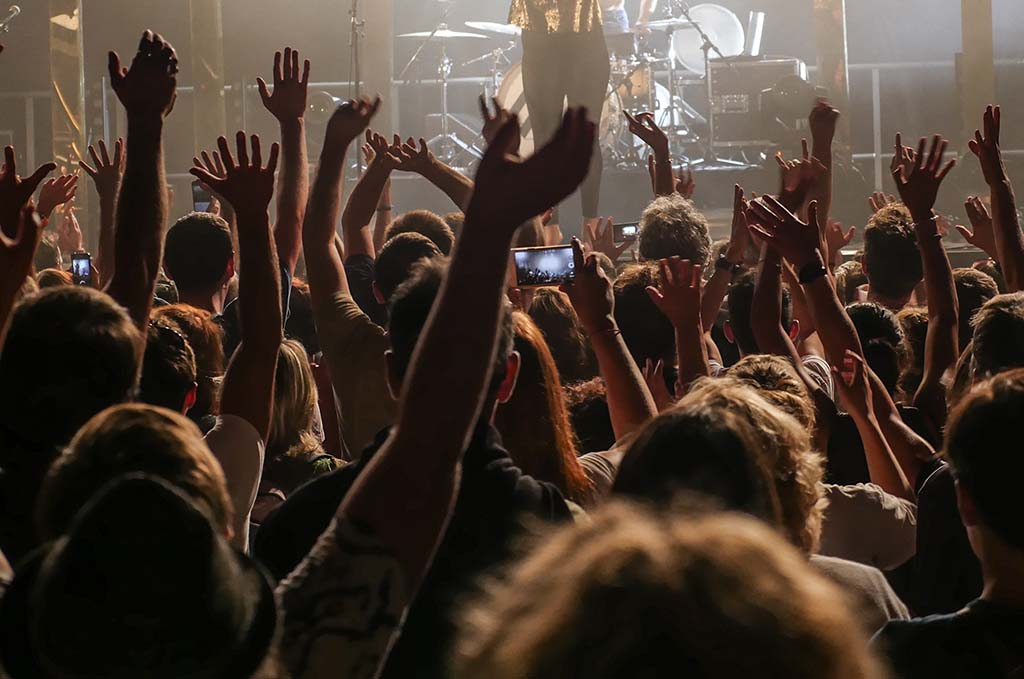 Soupçons de piqûres sauvages lors d'un concert à Toulon : un homme de 20 ans mis en examen