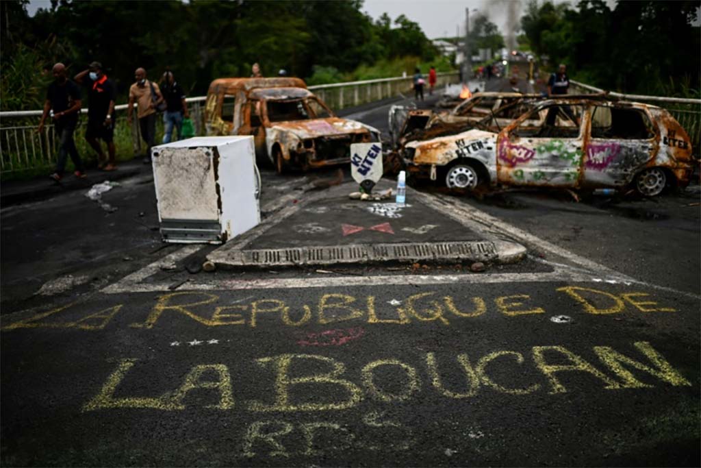 Guadeloupe : Cinq nouveaux suspects écroués dans l'enquête sur les violentes émeutes de novembre
