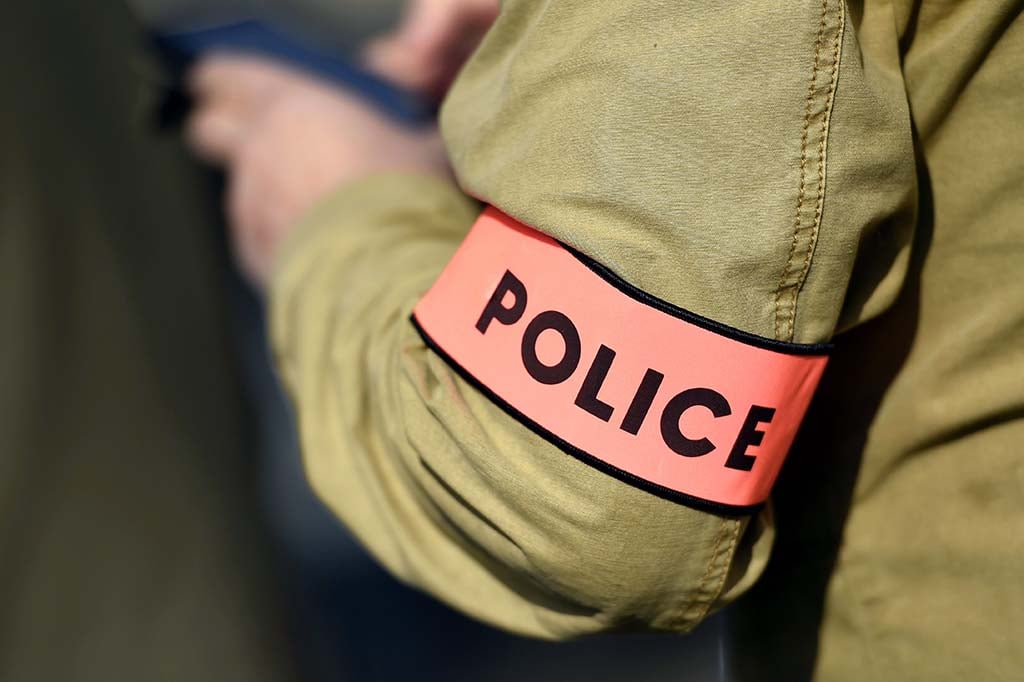 Paris : Il menace de «faire une dinguerie» avec un couteau, l'homme interpellé à son domicile