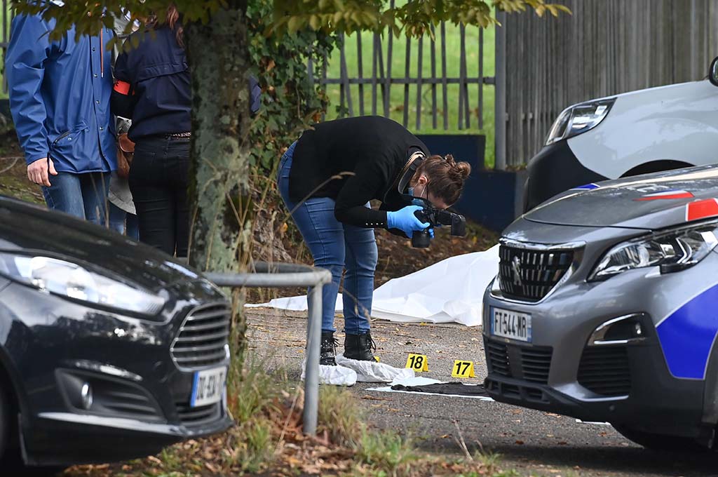 Femme tuée en pleine rue à Nantes : la victime a reçu une dizaine de coups de couteau
