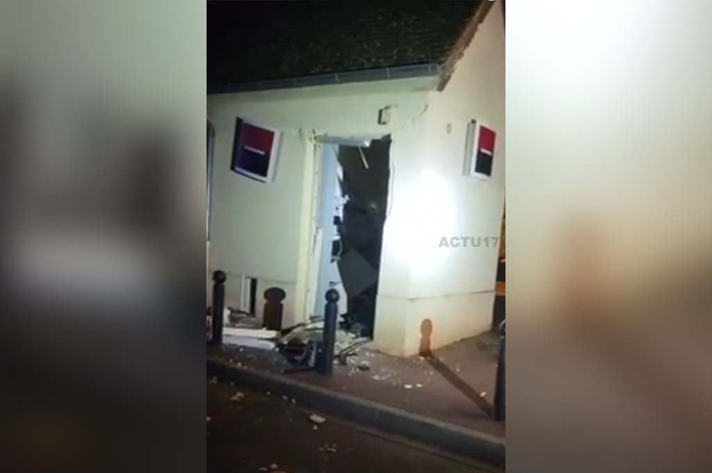Val-de-Marne : Un distributeur de billets attaqué et dévalisé en pleine nuit, trois hommes en fuite