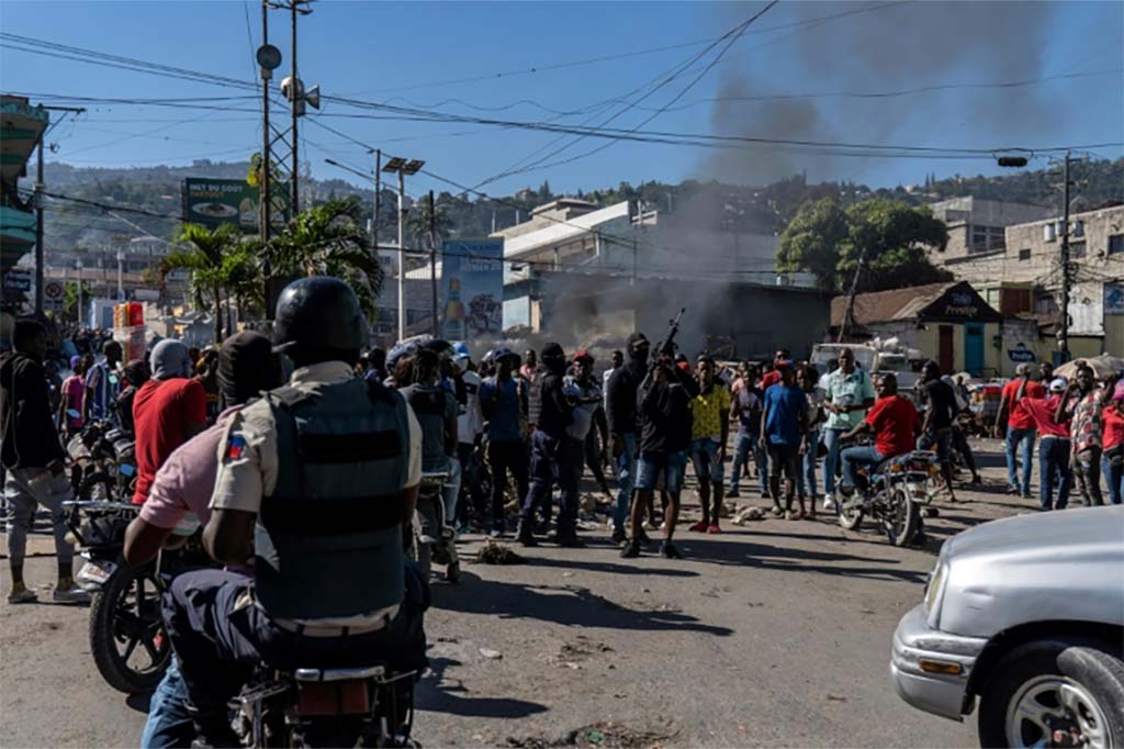 Six policiers tués par les gangs dans l'attaque d'un commissariat en Haïti